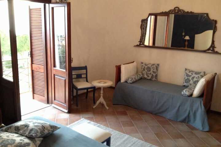 Room 15 of 15