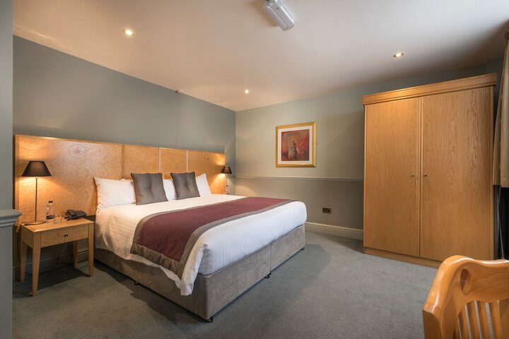 Room 8 of 81
