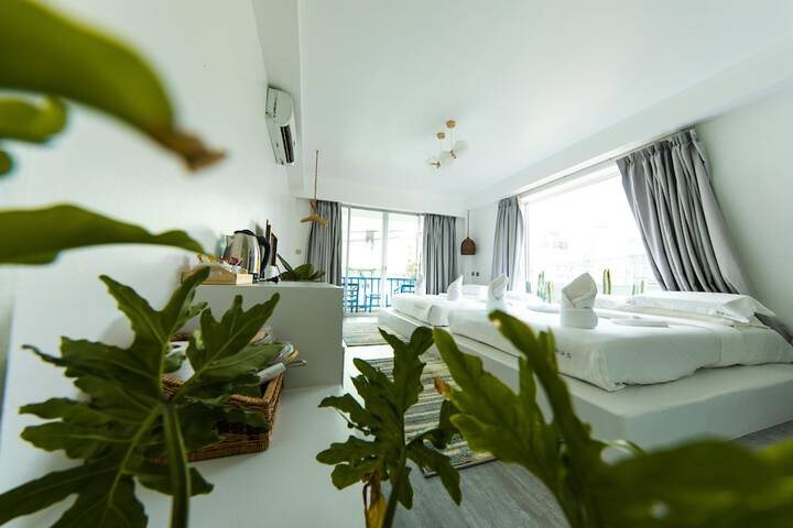 Room 14 of 31