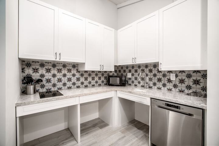 Private kitchenette