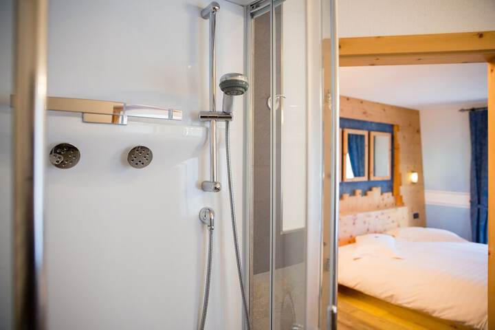 Room 7 of 39