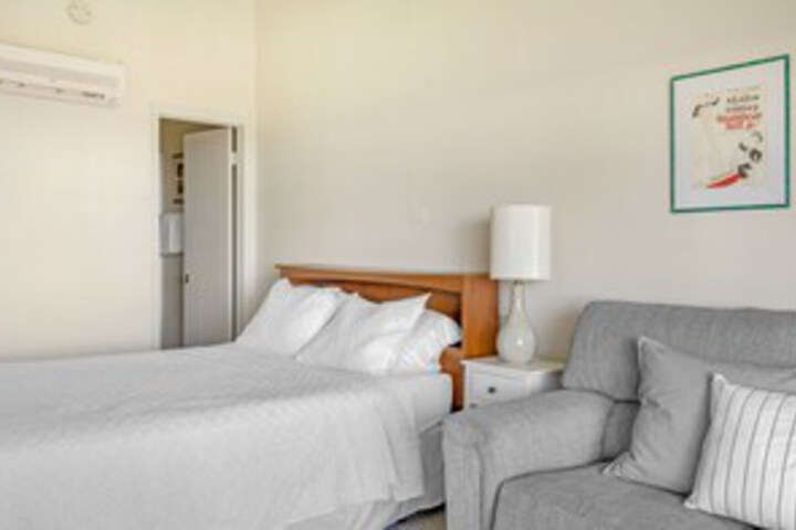 Room 421 of 663