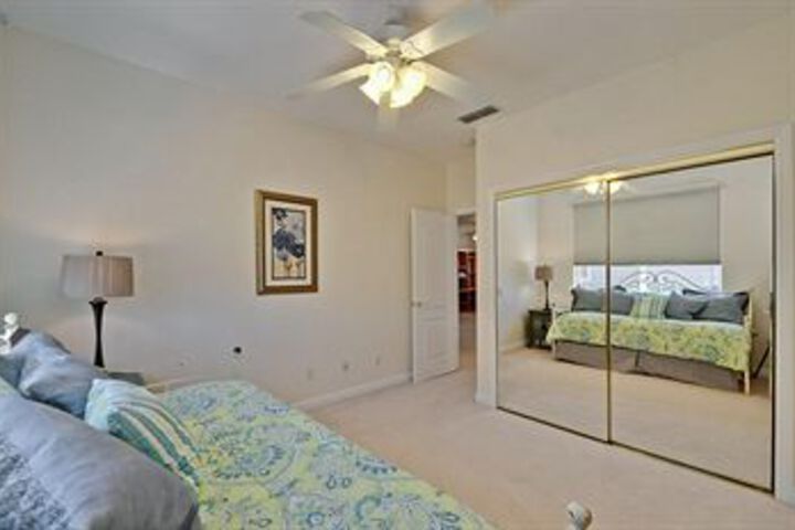 Room 6 of 23