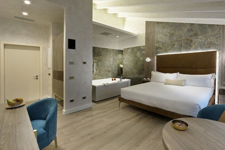 Room 40 of 112