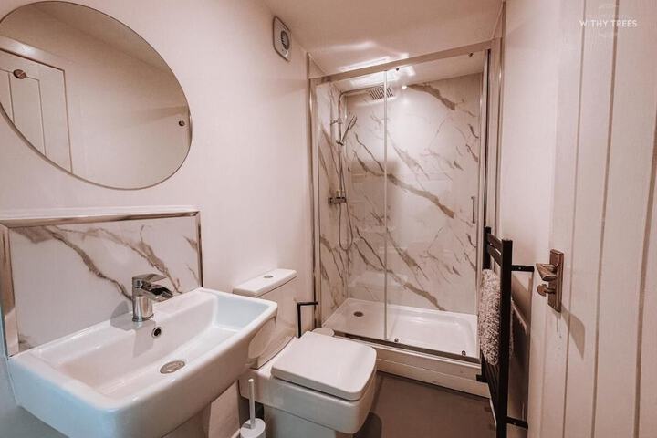 Room 8 of 24