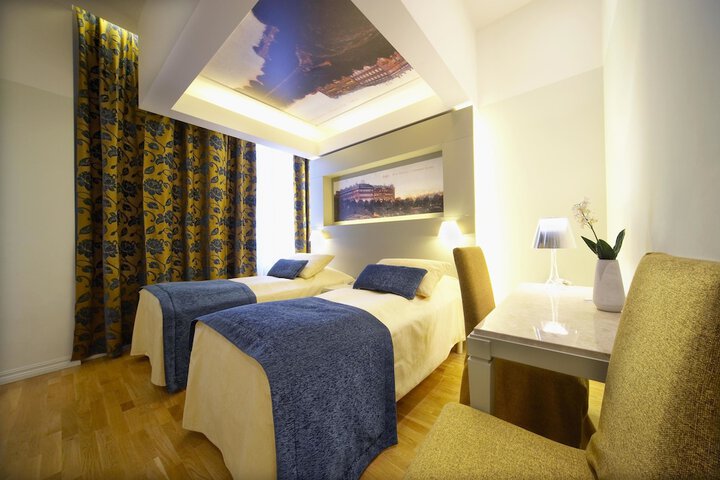 Room 2 of 36