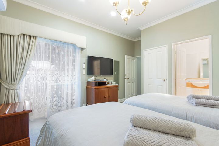 Room 12 of 41