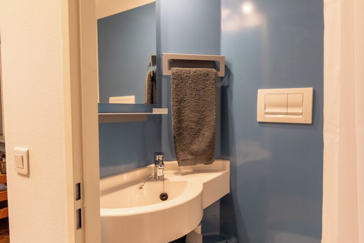 Room 53 of 113