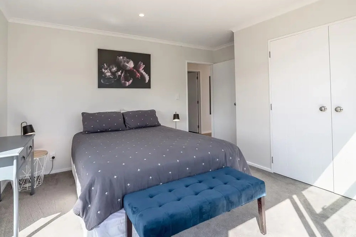 Room 2 of 18