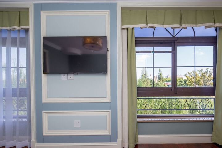 Room 21 of 37