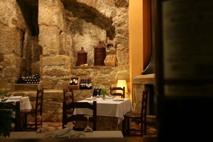Dining 52 of 61
