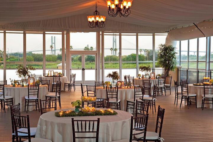Banquet hall