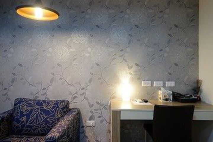 Room 19 of 19