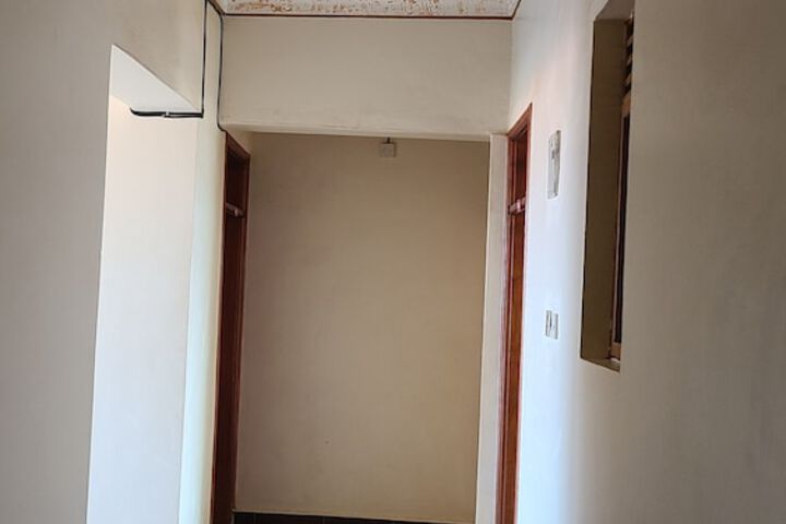 Room 5 of 19