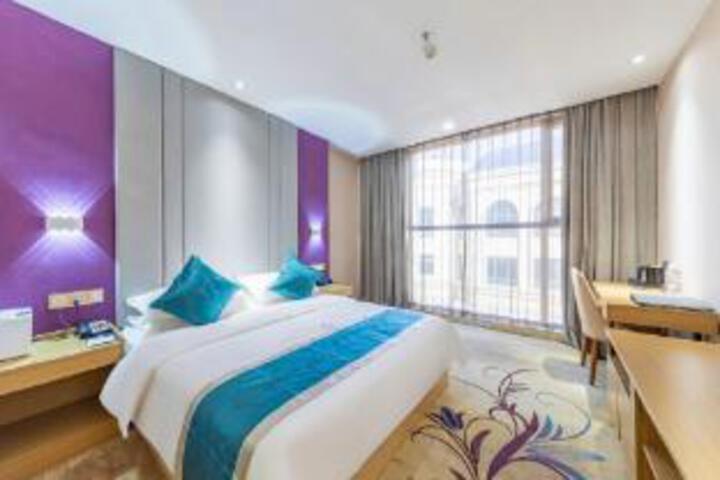 Room 21 of 23