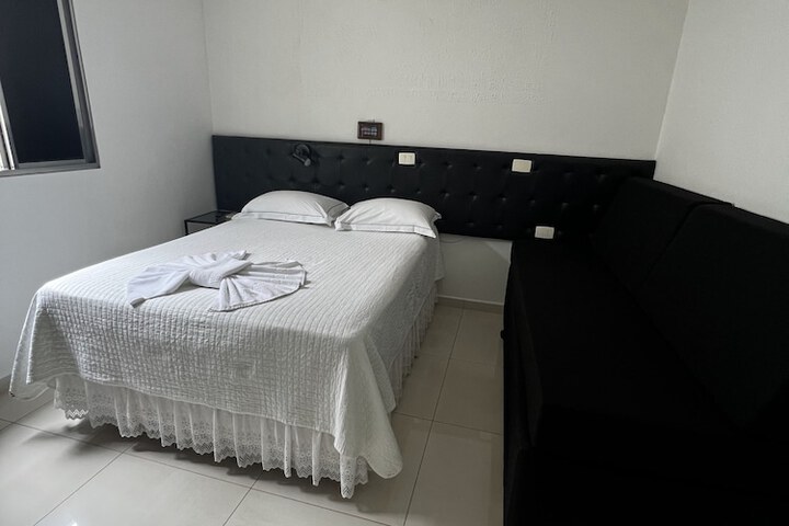 Room 8 of 42