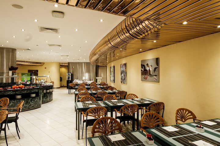 Dining 54 of 142