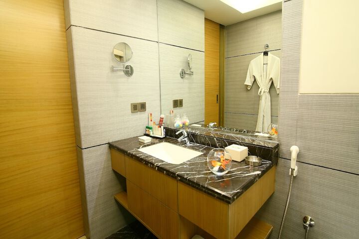 Room 26 of 95