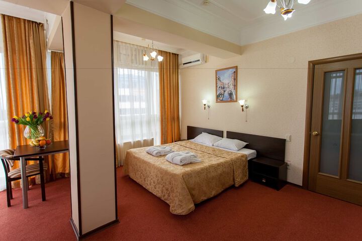 Room 12 of 69