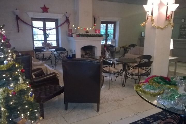 Hotel Lobby