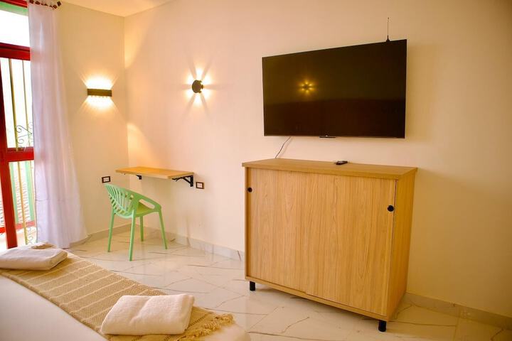 Room 2 of 19