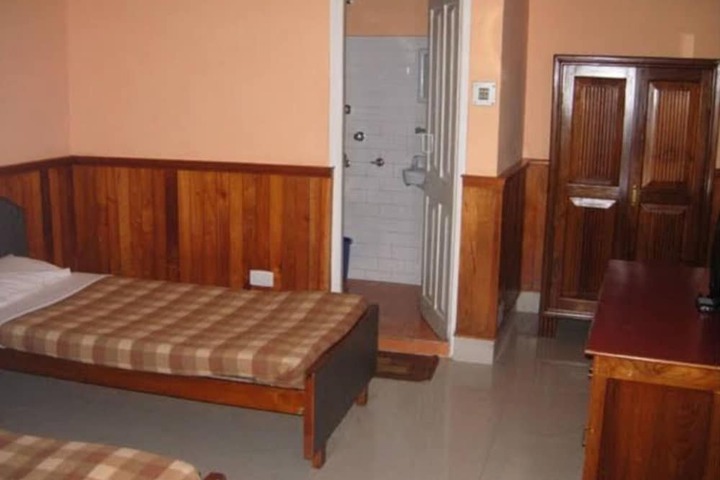 Room 3 of 15