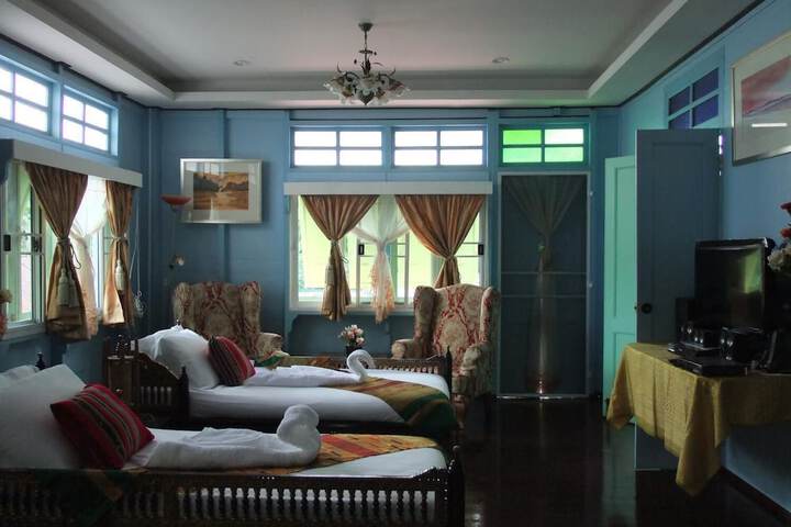 Room 16 of 50