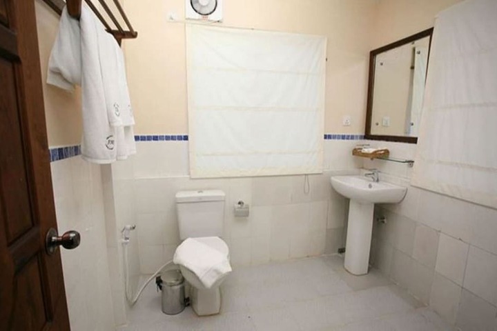 Room 12 of 24