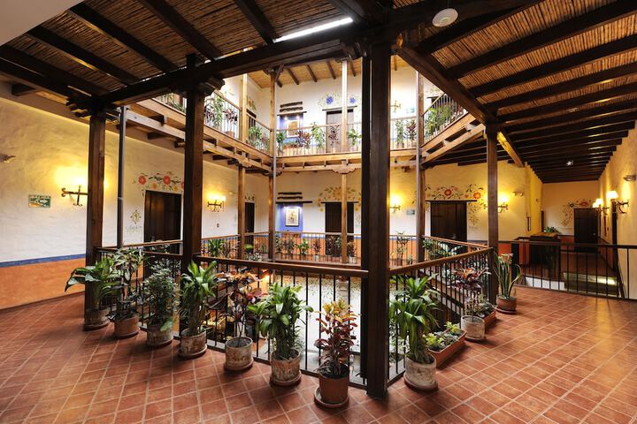 Ballroom/Hall 52 of 63