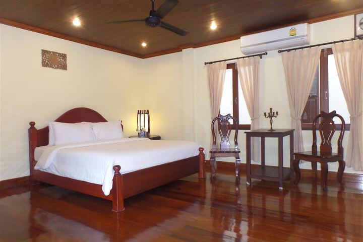 Room 7 of 38
