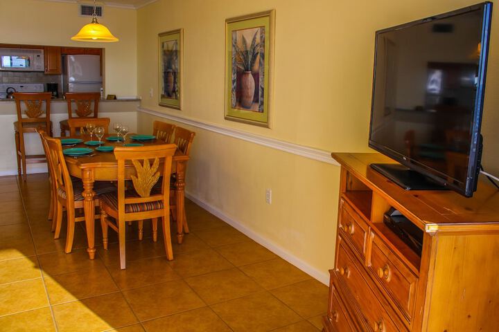 Dining Photos
