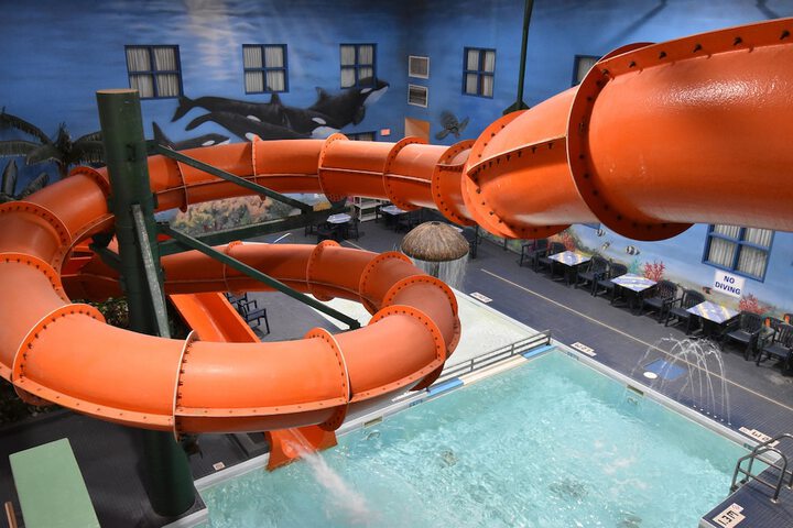 Pool Hotel