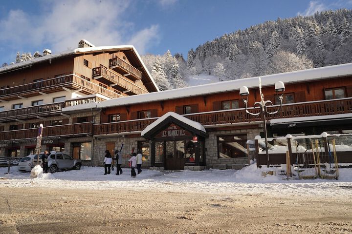 Exterior of Hôtel Les Grangettes