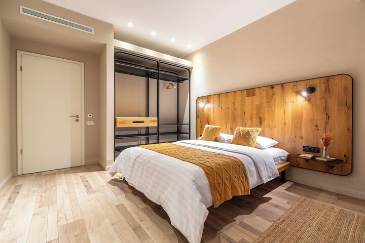 Room 34 of 80