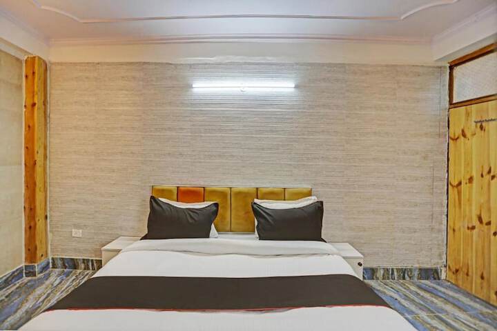 Room 10 of 15