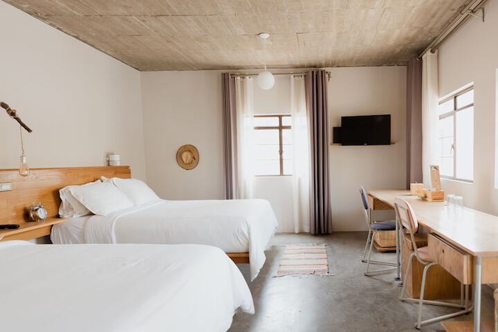 Room 4 of 41