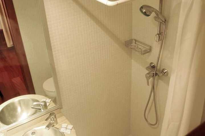 Room 30 of 55