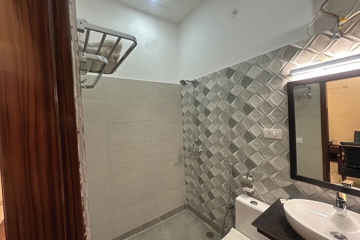 Room 15 of 20