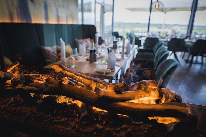 Dining 61 of 79