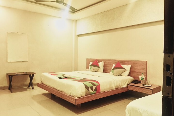Room 5 of 17