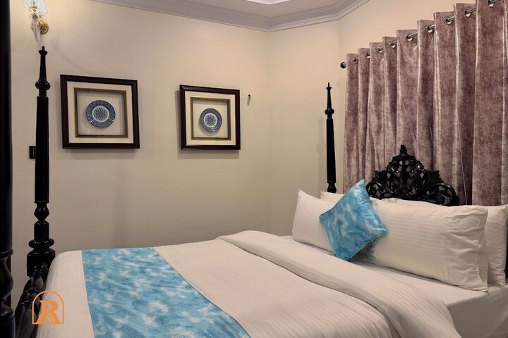 Room 17 of 97
