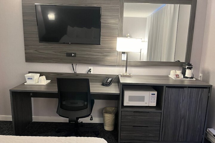 Room 26 of 45