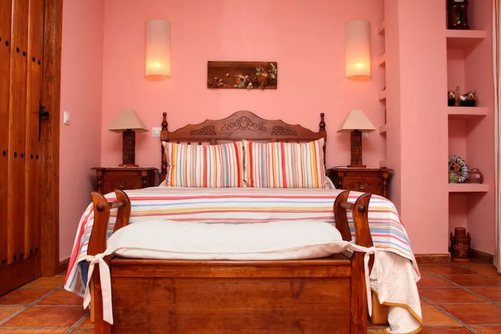 Room 2 of 15