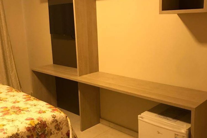 Room 9 of 43
