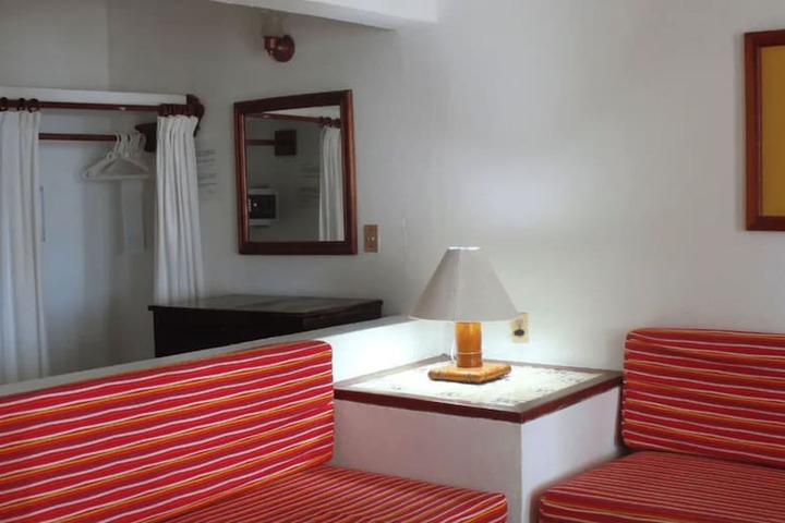 Room 25 of 75