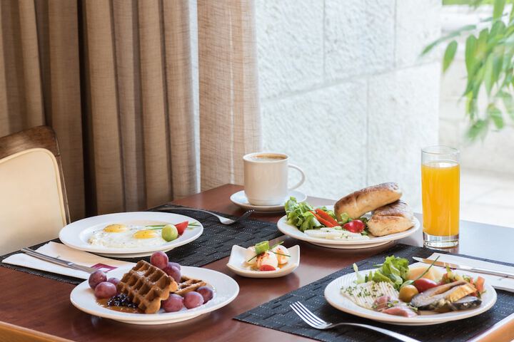 Breakfast/Coffee Service 61 of 65