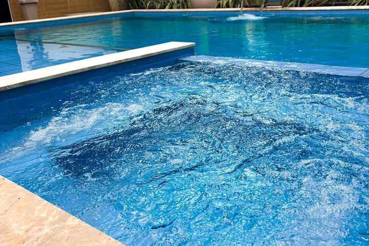 Pool 20 of 50