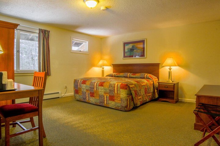 Room 8 of 29