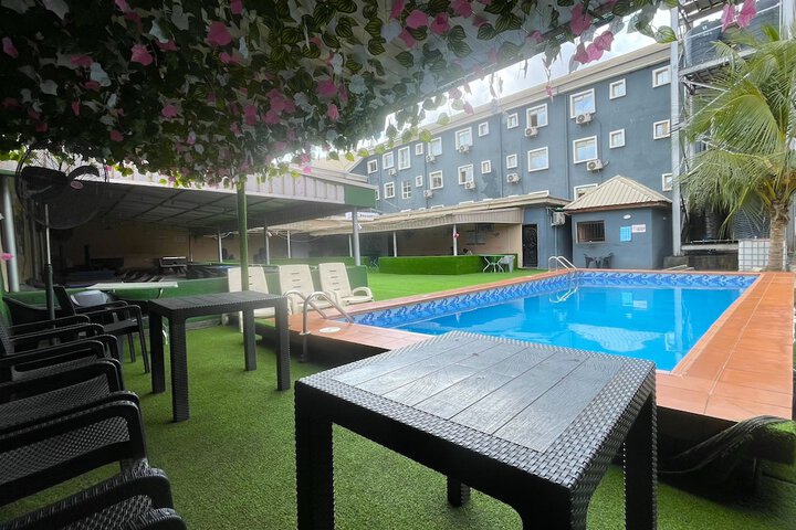 Pool 9 of 19