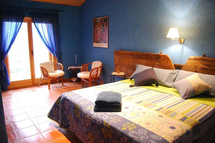 Room 3 of 18